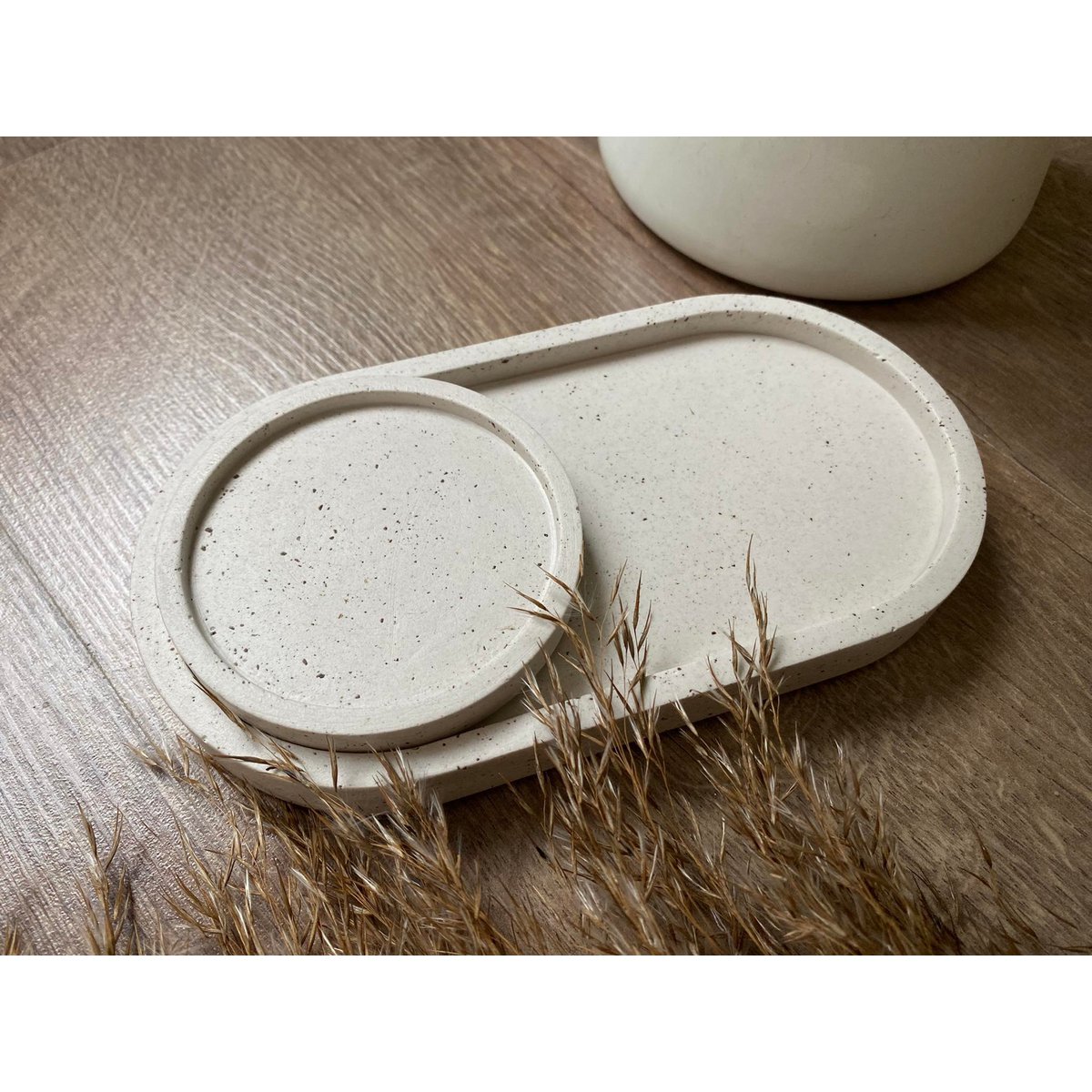 Ensemble de 2 plateaux à café beige Jesmonite