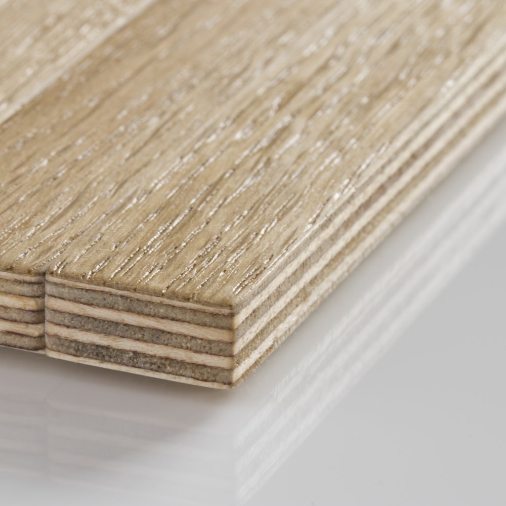 bakke, der tager form som armen på din sofa eller af de fleste ustabile overflader - DETRAY OAK
