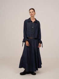 Gonna longuette blu con sovrapposizione di jeans