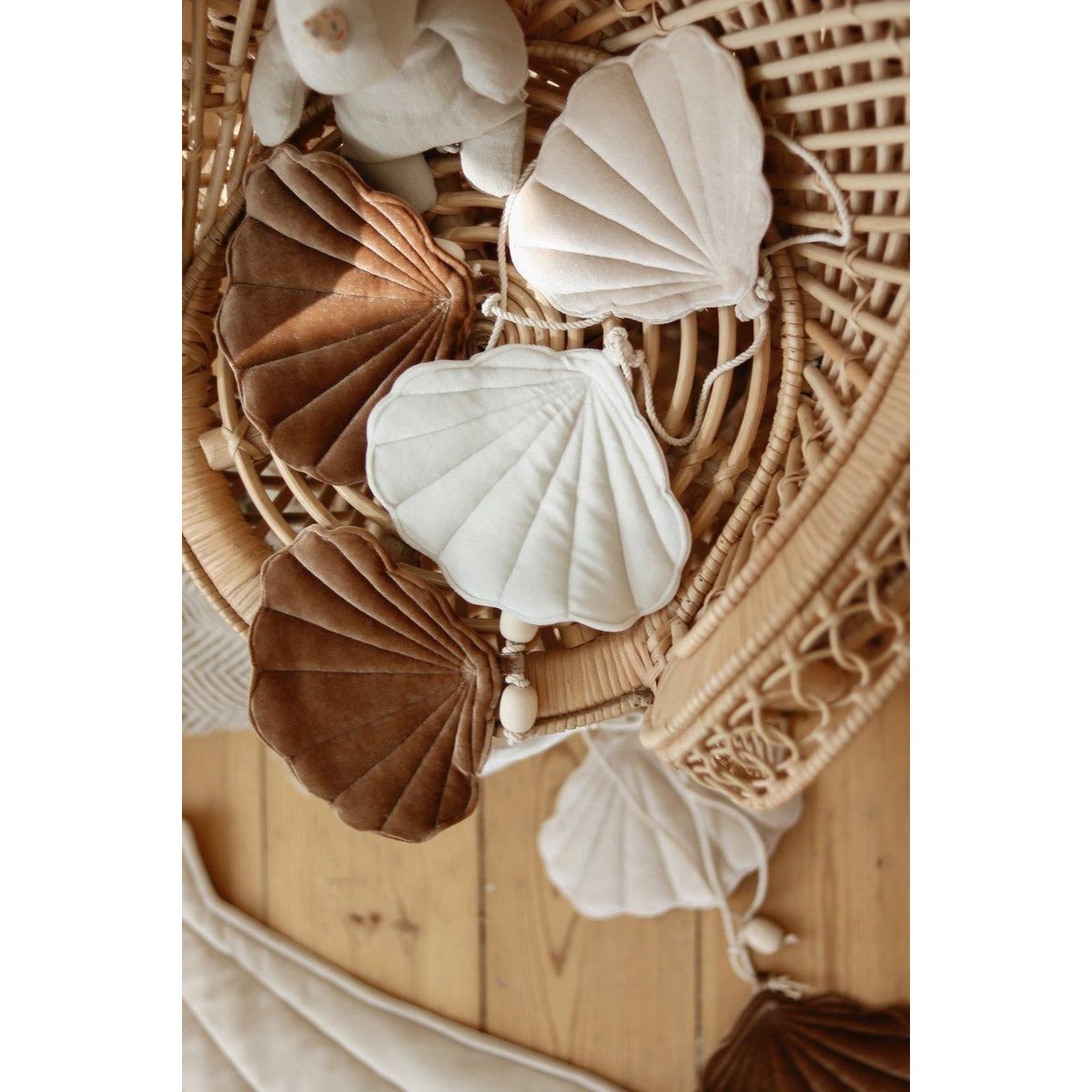 Guirlande Velours "Beige Pearl" avec Coquillages