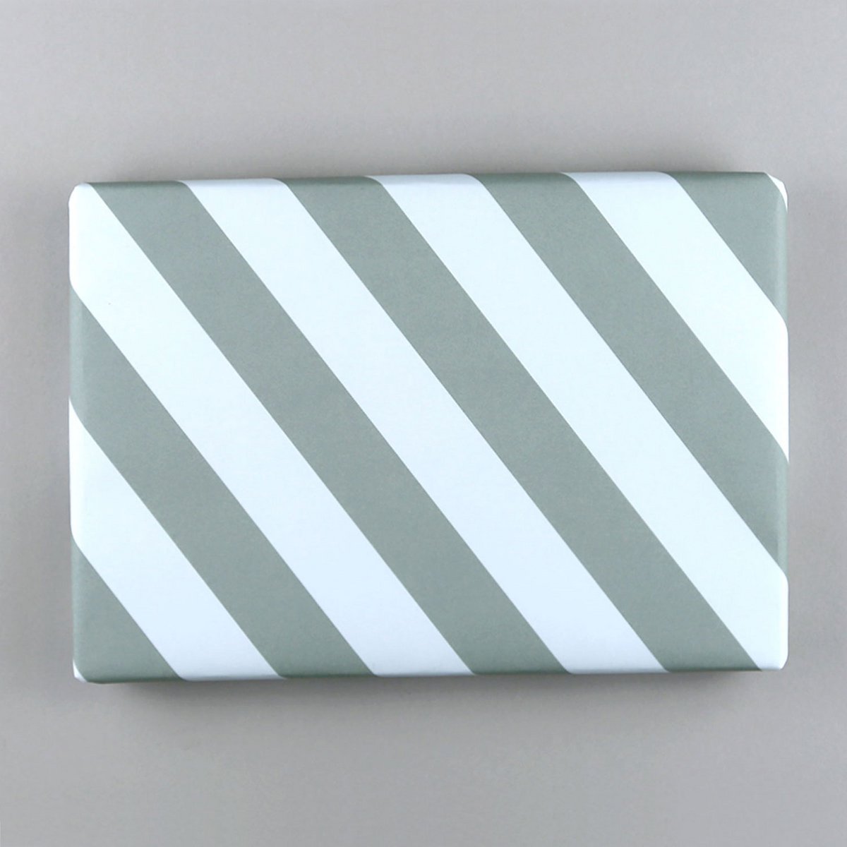 Geschenkpapier Streifen Cloe Salbei