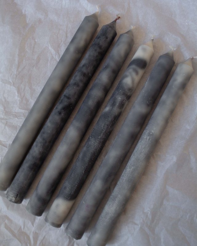 Candela conica in marmo