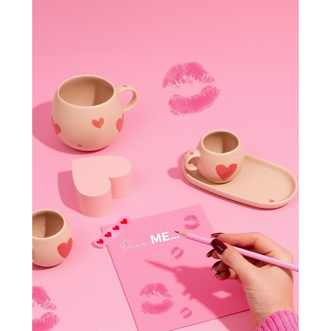Cozy Hearts Stoneware Ball Mug 500ml Limited Edition
