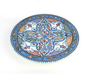 Plate around 27 cm