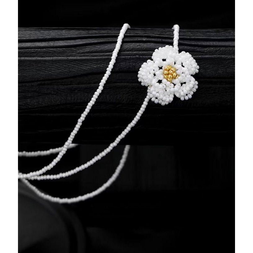 Handmade Daisy Beaded Necklace & Earrings Set
