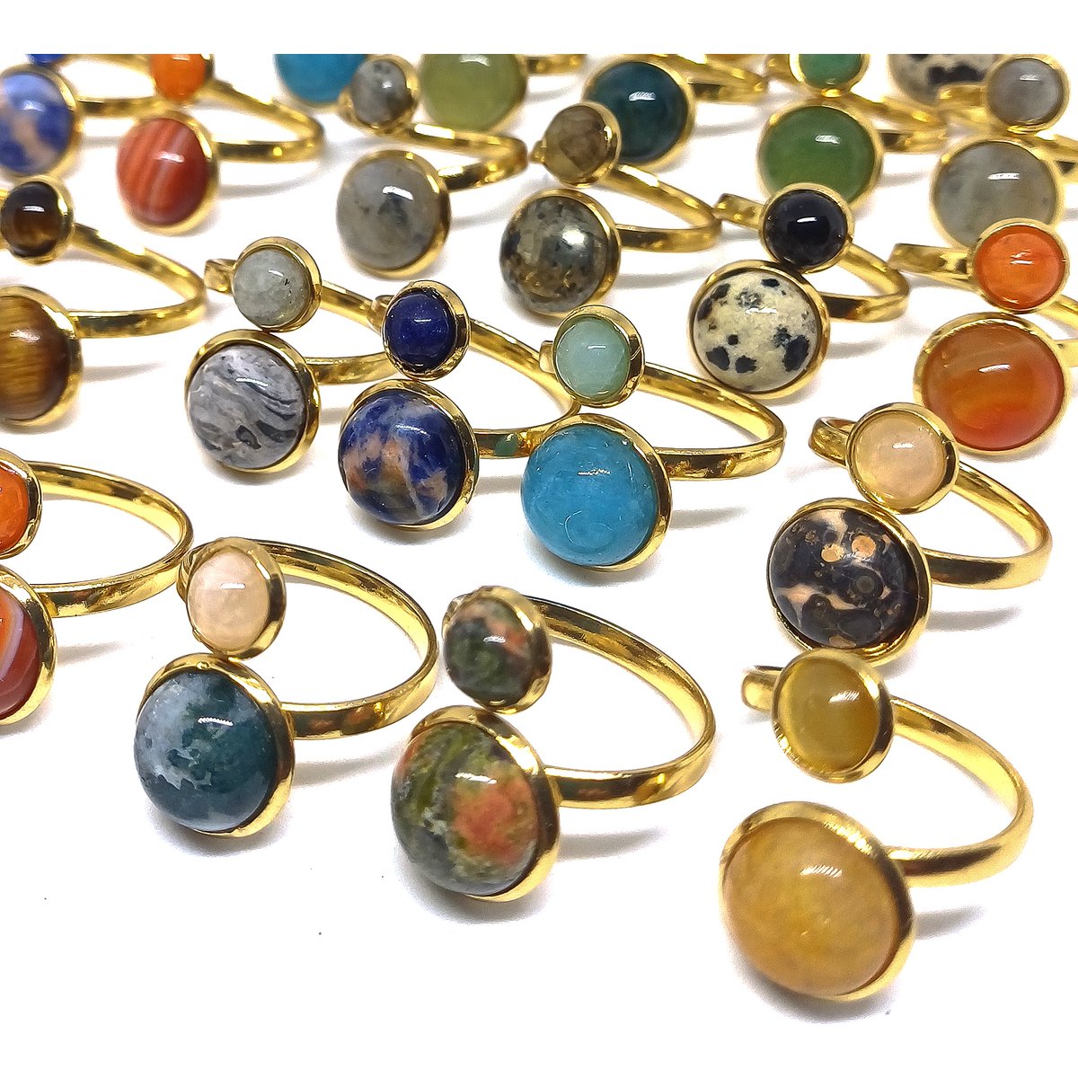 Stainless steel gemstone rings with a setting of 10 and 8mm (10 pieces)