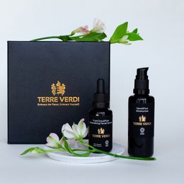 Organic moisturizer gift set in a black box with the Terre Verdi logo. Contains two bottles of moisturizing products.