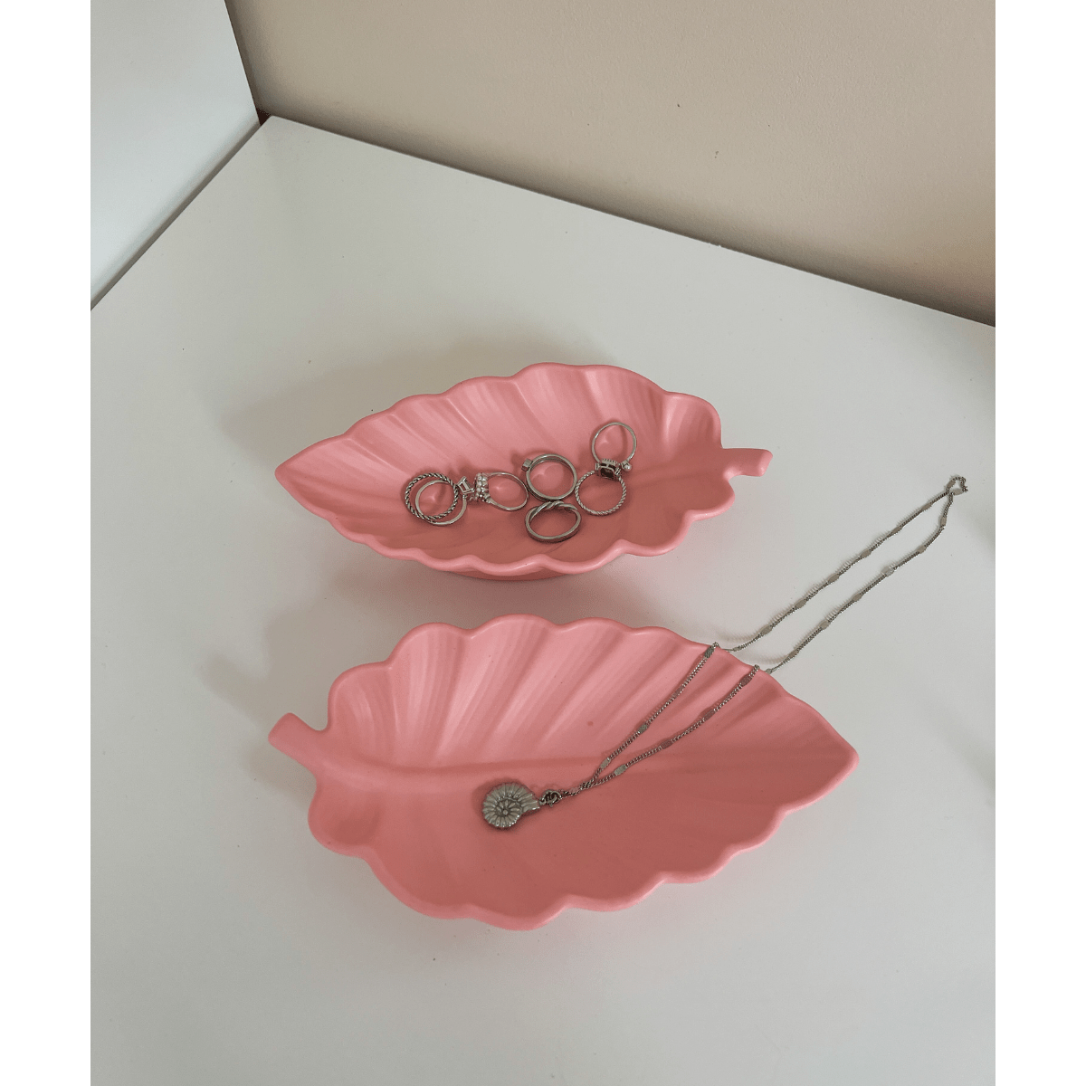 Leaf Dish Pink