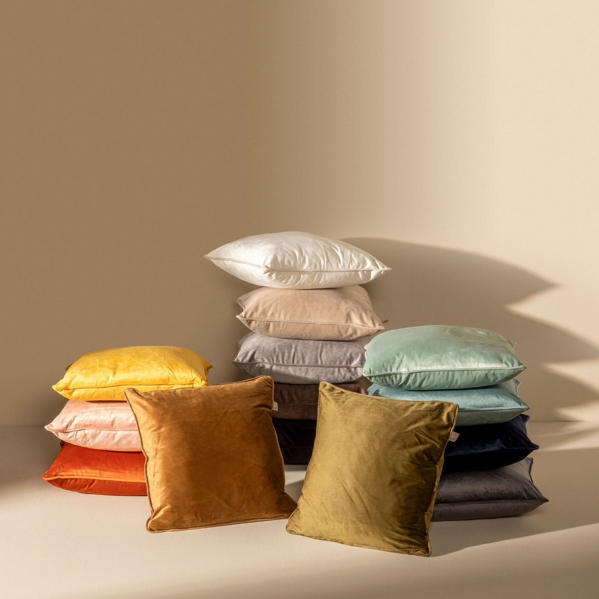Dutch Decor FINN - Cushion 60x60 cm Pumice Stone - beige
