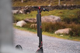 El patinete eléctrico oficial Cruzaa Commuta