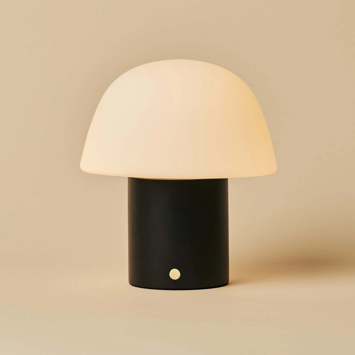 Yannick Schwarze kabellose Tischlampe