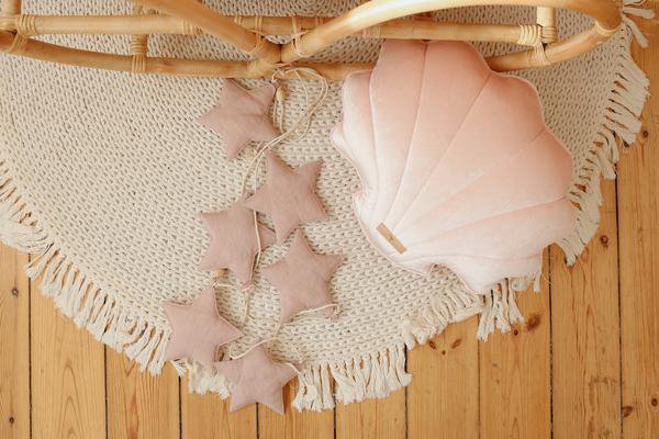 Guirlande en lin "poudre rose" avec étoiles