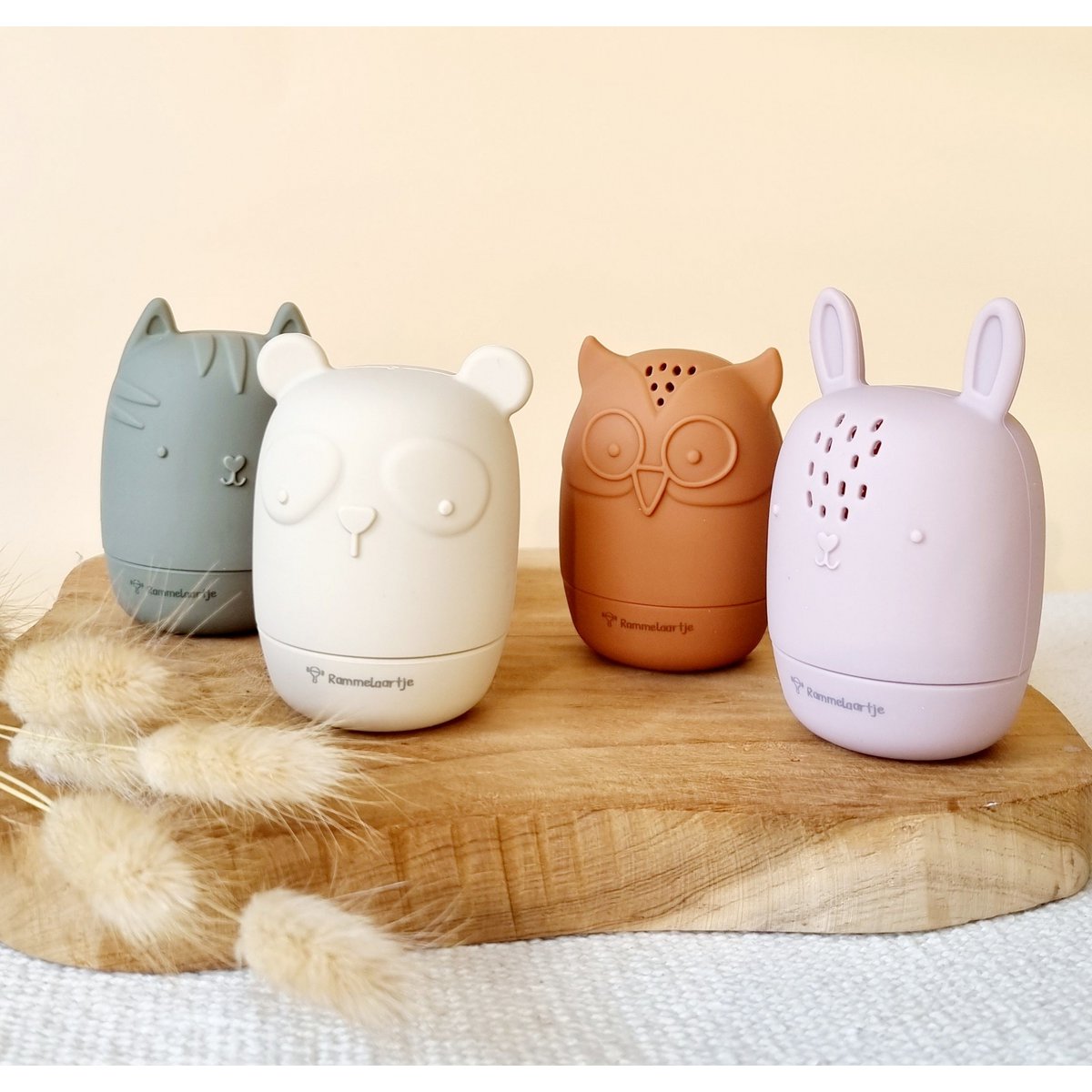 Set of 4 silicone bath toys Earth tones