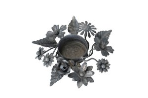 Tealight holder