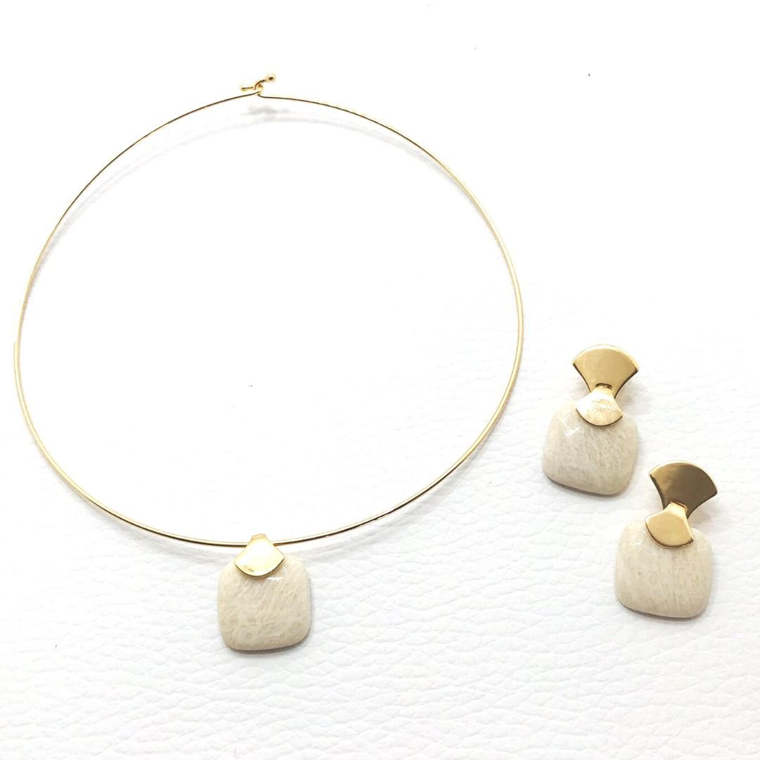 Frameloze vierkante edelsteen choker - Rose howliet