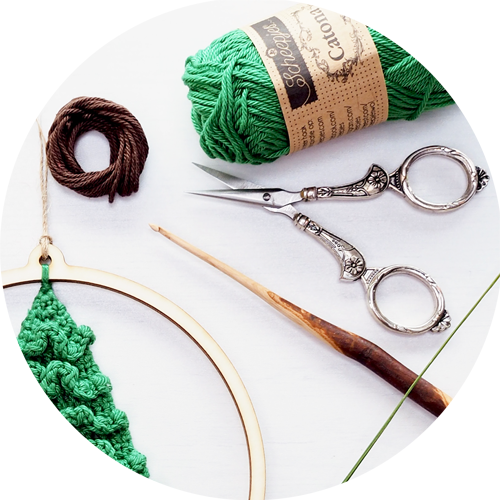 Christmas holiday tip! - DIY Crochet kit Christmas tree in wooden ball