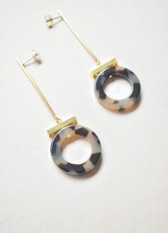 Bungelende cirkel oorbellen