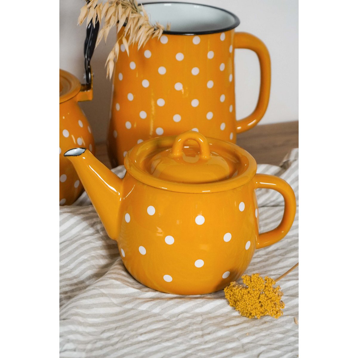 Emalje Teapot Polka Dot Mustard 1L Isabelle Rose