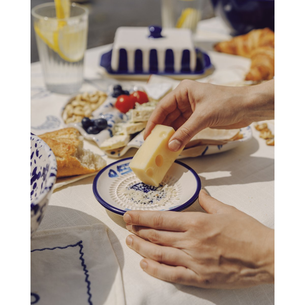 Piatto Grattugia in Ceramica - Tonno Piccolo