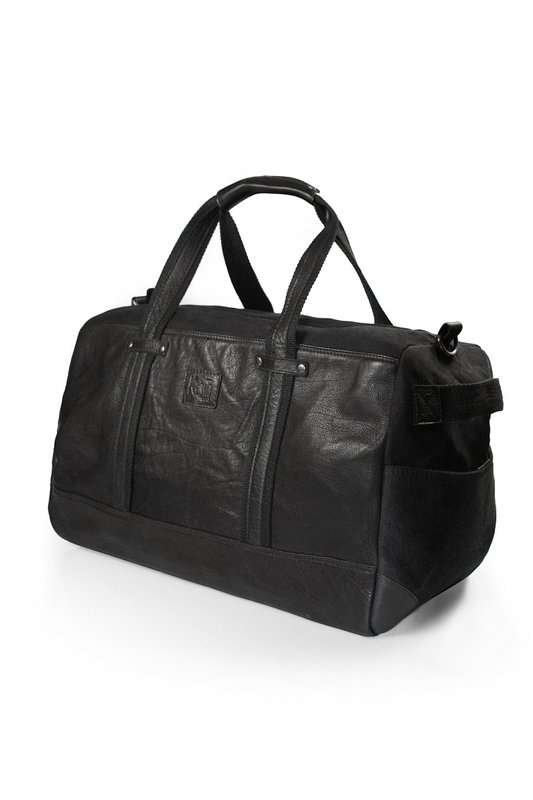 K0024AB | Rejsetaske i lærred/ægte læder, fuldnarvet, svinghjul - Farve Sort Tilbehør antik nikkel, lynlås. Mål: 48 x 31 x 22 cm - Emballage: Tnt taske