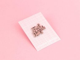 Pin Fuck idealnie czarny