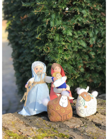 Handmade Textile nativity play 4 characters (Joseph, Maria, 2 sheep) in a carton box