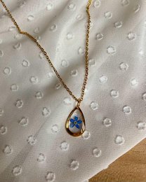 Resin/Stainless Steel Pendant gold or silver with Forget-me-nots (without necklace)