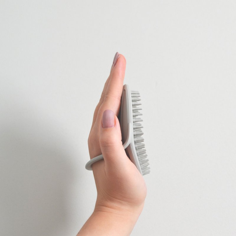Bath brush grey