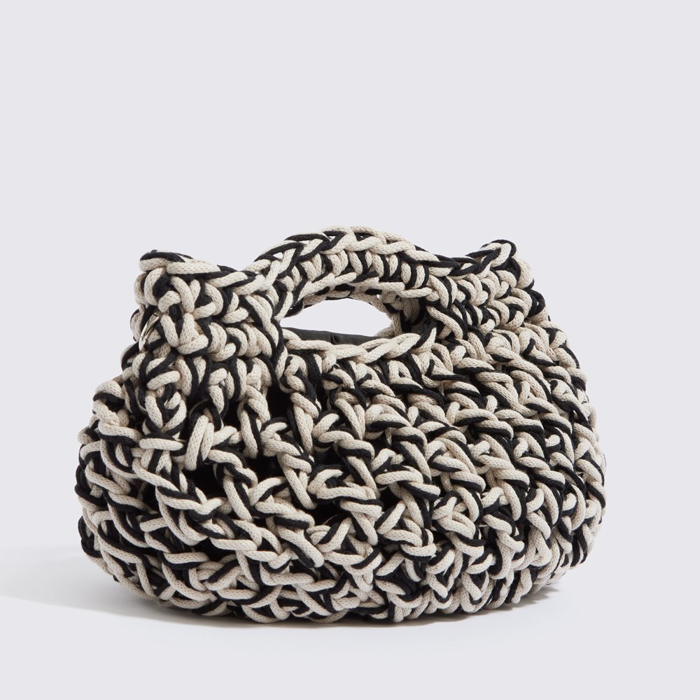 “Nadia cotton” crochet handbag with waterproof pouch crème + black