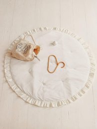 Blød fløjlsmåtte med flæse "Hvid"