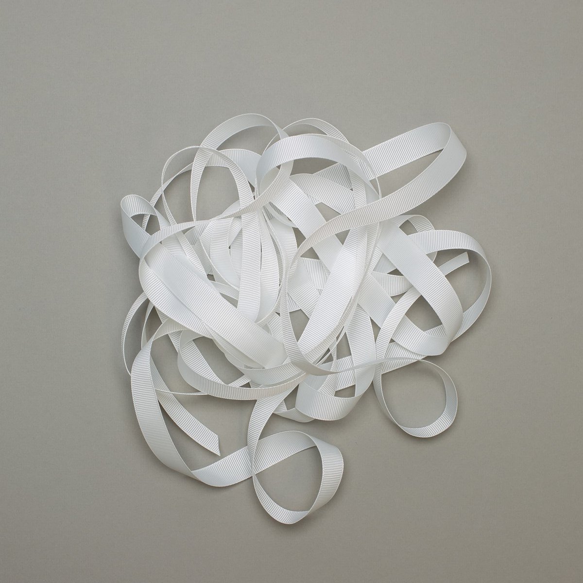 Geschenkband Weiss, weißes Schleifenband gut zu binden, 16mm x 5m Ripsband zum Geschenke verpacken