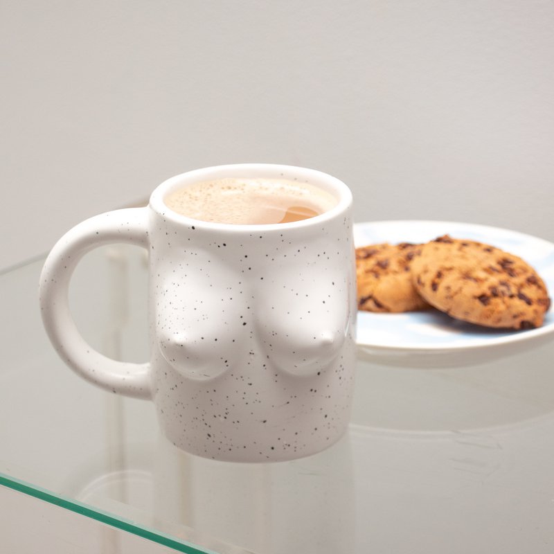 WHITE TITS AESTHETIC MUG HF