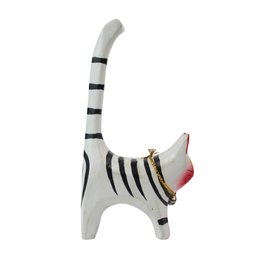 Handmade ring holder cat made of wood colored yellow white
