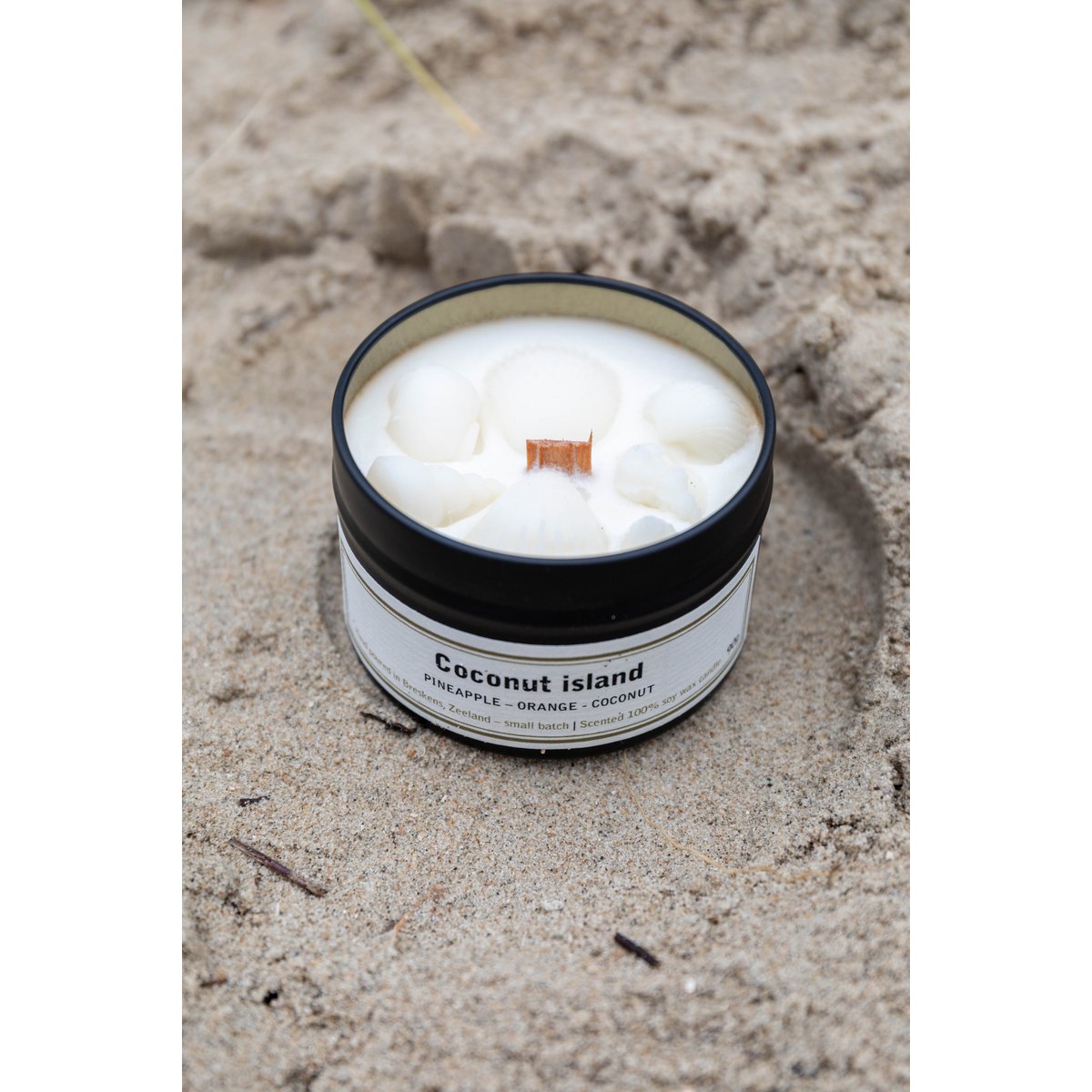 Travel tin 90g scented candle - coconut island