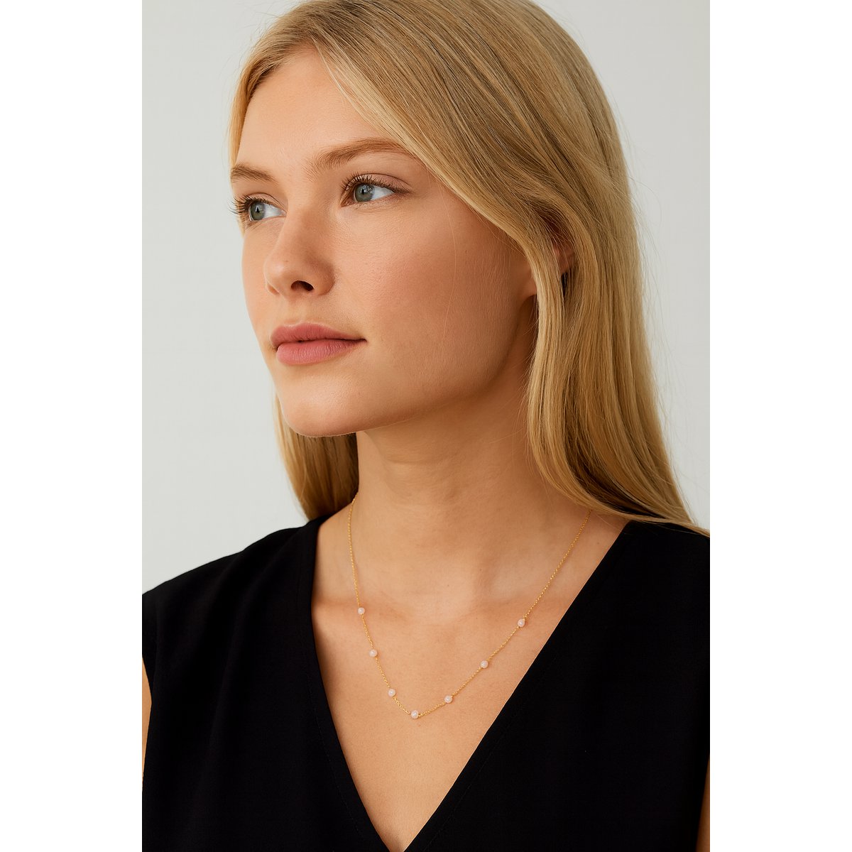 Collar de nora rosa