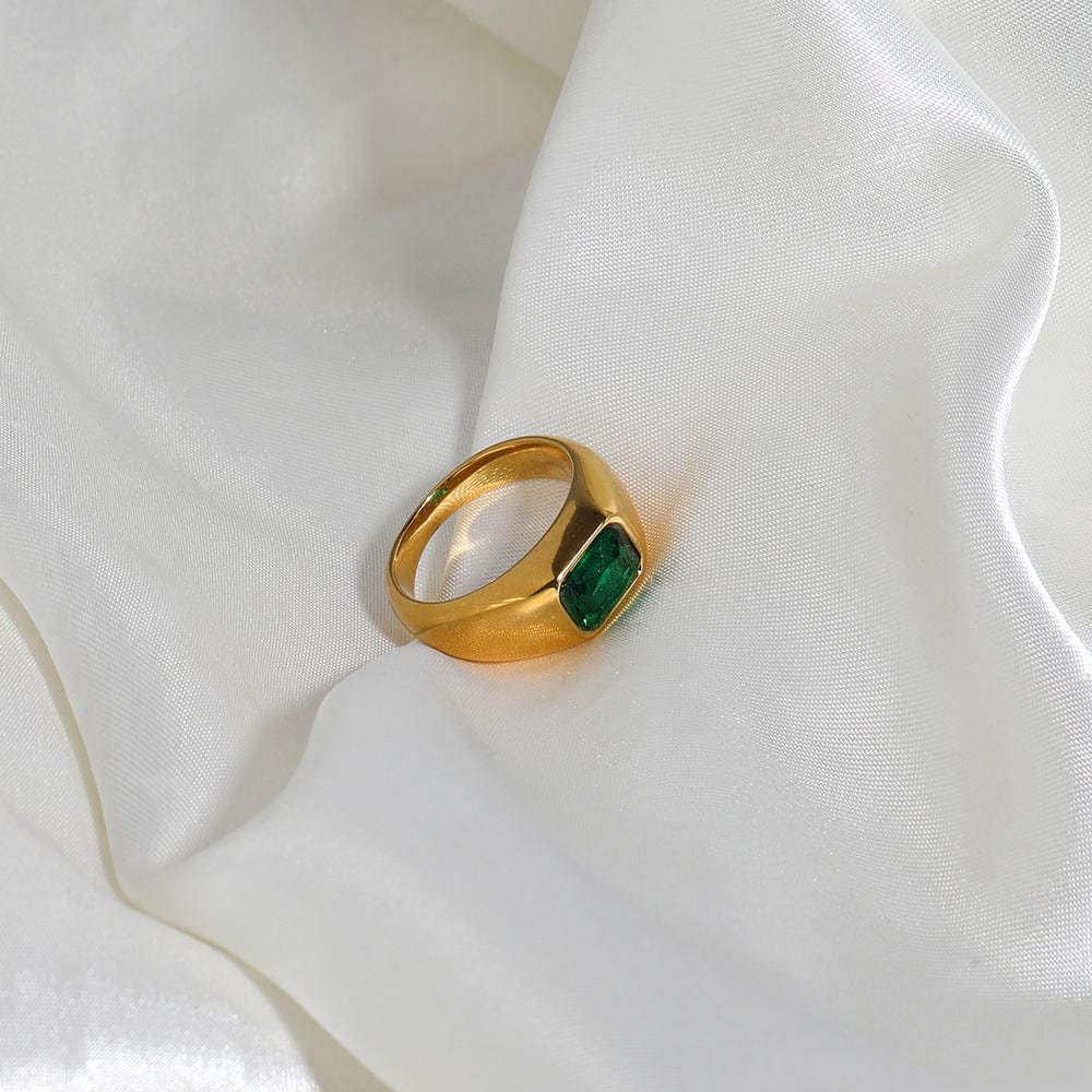 Lola - Green Stone Statement Gold Band