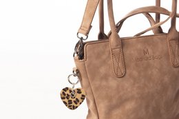hand/shoulder bag dark brown curvy