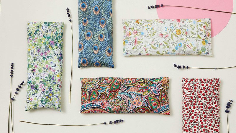 Relaxation Eye Pillow Red Paisley Pattern