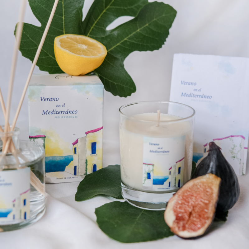 Sono una candela profumata. Collezione Estate nel Mediterraneo. Fragranza Fico e Limone.