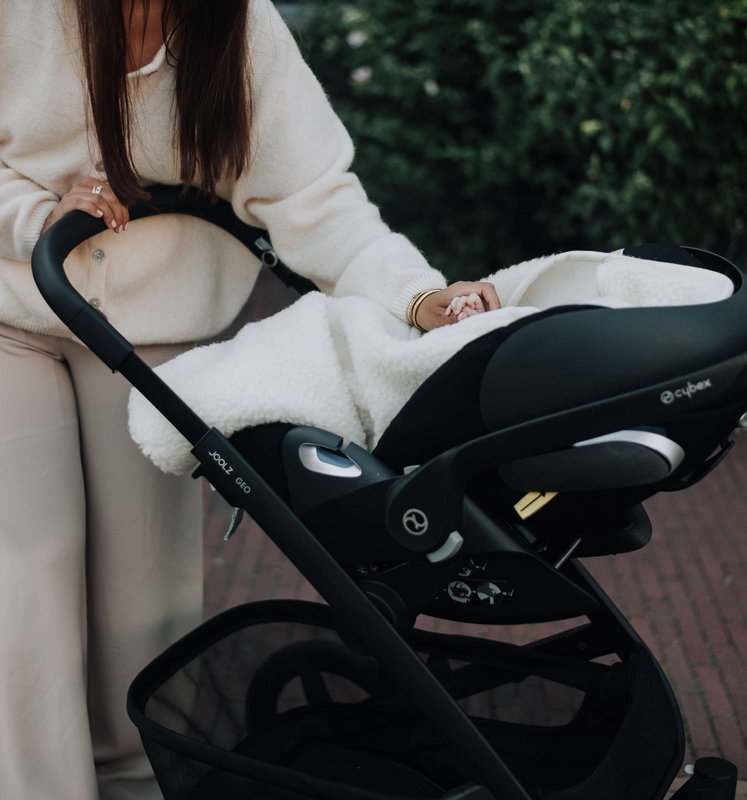 Kocyk niemowlęcy z otworami maxi-cosi - wełna merynosów