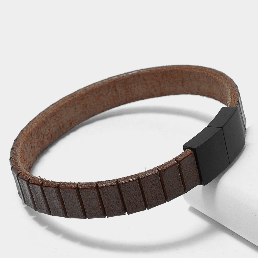 Leather Star HL83 – men's bracelet in brown with black magnetic clasp