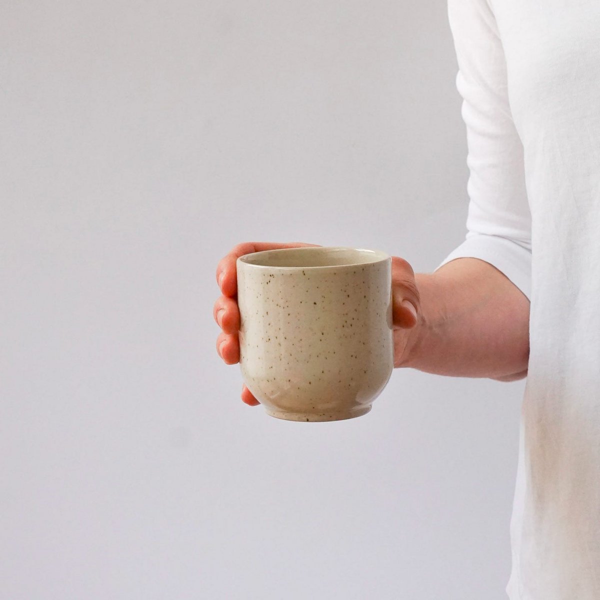 Hollyhock mug - sand & speckles - 200 ml