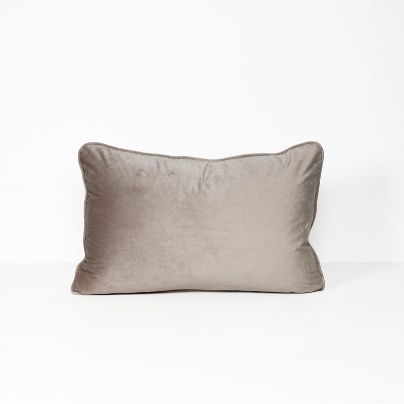 Nougat - Velvet Cushion - 40 x 60
