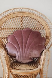 Almohada de concha de terciopelo “Cosmic Pearl”