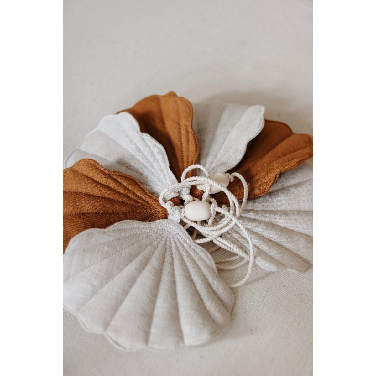 Guirlande de Lin "Caramel" avec Coquillages