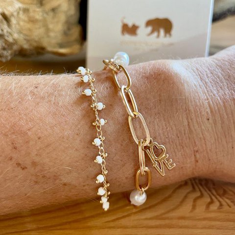 SECRET-armbanden in de doos, klaar om aan te bieden