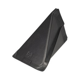K0031AB | Case/Modular Tablet Stand in Genuine Leather, full grain, dollar grain. Black colour. Closing with magnets. Dimensions: 22 x 31 cm. Packaging: Tnt bag