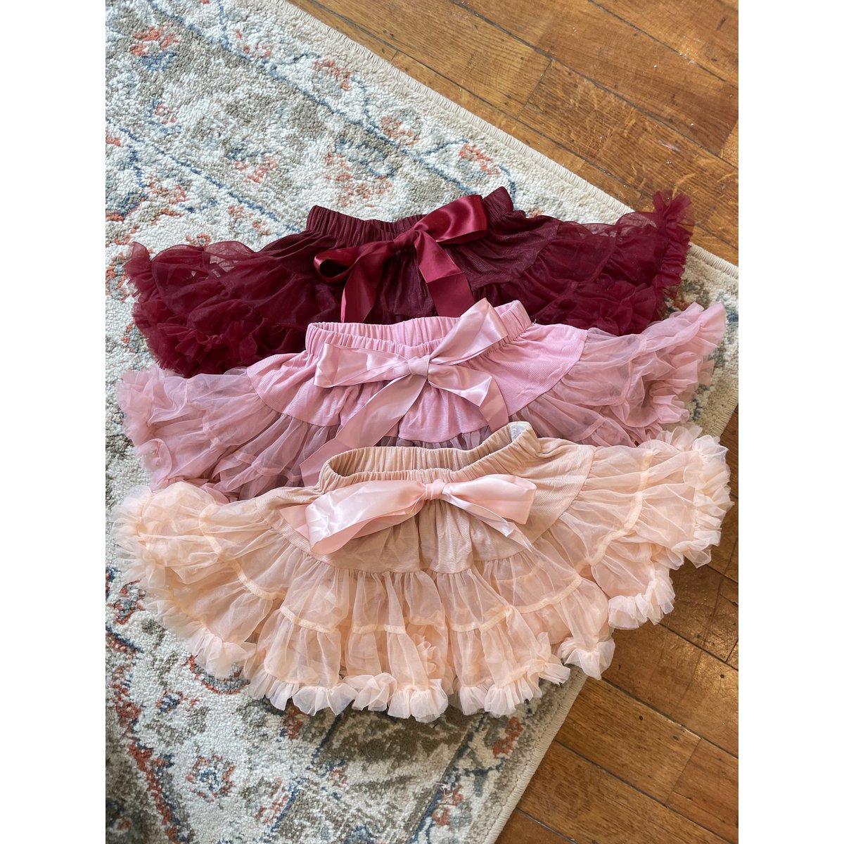 LOLI TUTU ROK