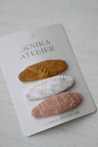 Ovale Haarspangen im Trio-Strick