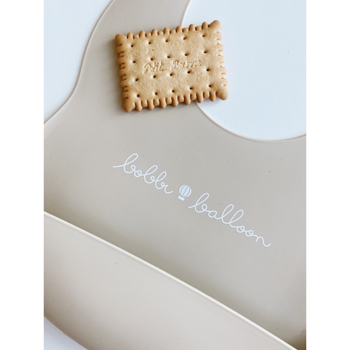 Silicone bib - Oyster Beige